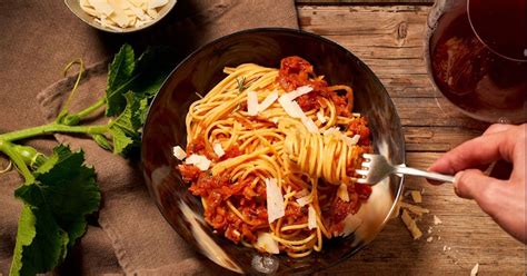 Spaghetti Mit K Rbis Tomatensauce Vegetarische Bolognese Sz Magazin