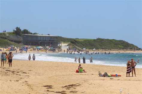 Man Found Floating Face Down In Ocean At Bulli Illawarra Mercury