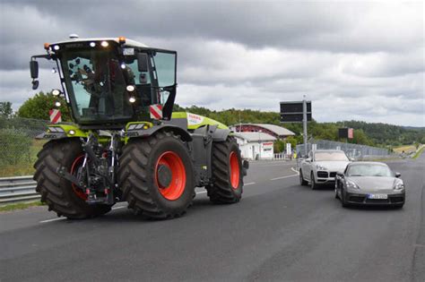 Un Xérion sur le circuit du Nürburgring FARM Connexion