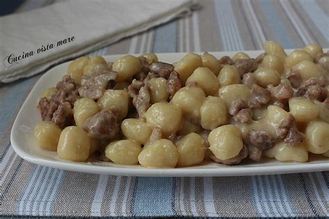 Gnocchi Salsiccia E Stracchino