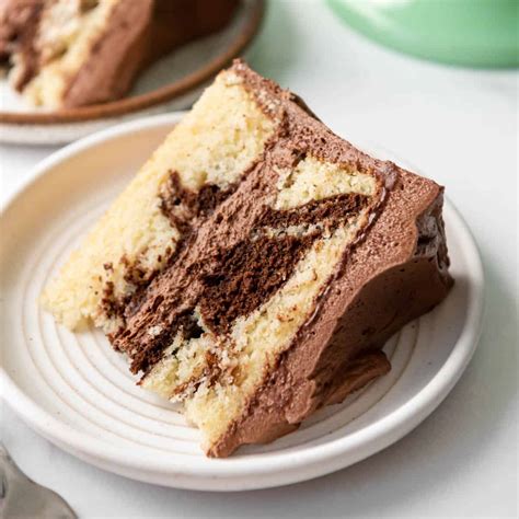 Vanilla And Chocolate Swirl Cake