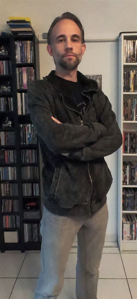 Naked People Home Edition Guillaume France