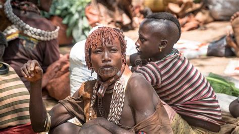 Tribu De Hamar Del Omo River Valley Etiop A Al Sudoeste Fotograf A