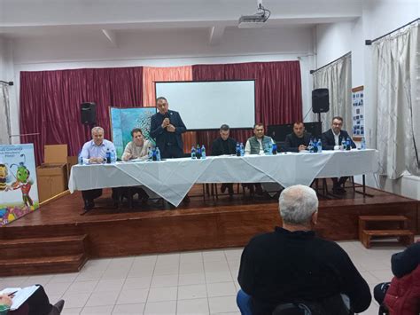 Primarul Gentea continuă întâlnirile din cartierele Piteștiului - Stiri ...