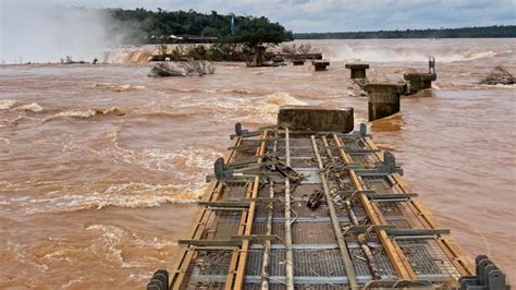 Así quedó la pasarela de la Garganta del Diablo en las Cataratas del