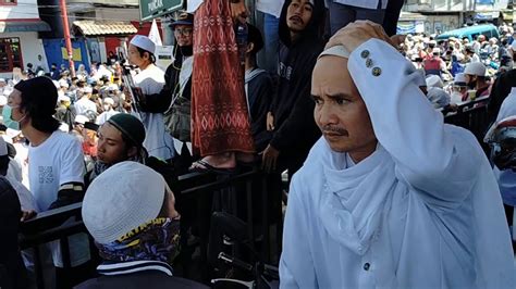 Habib Rizieq Disambut Lautan Manusia Puncak Bogor Jum At Nov