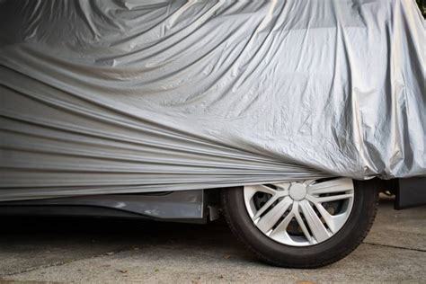 3 tissus pour protéger une voiture