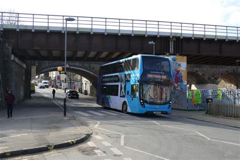 First Bristol 33795 YX66WKZ ADL Enviro 400 MMC Passing Und Flickr