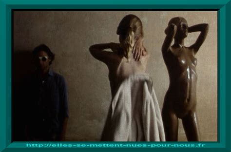 Naked Dawn Dunlap In Laura