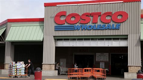 7 Best And 7 Worst Things To Buy At Costco