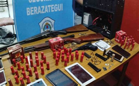 Detenido Por Poseer Material De Abuso Infantil Y Armas De Fuego En