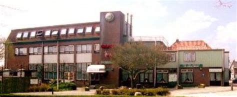 de halve maan bovenkarspel  netherlands updated  hotel