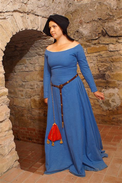 Medieval Clothing 14th Century Clothing Medieval Fashion