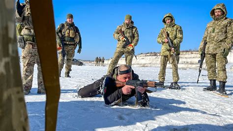 Foreign Vets Rush To Train Ukraine S New Troops To Fight Russia NPR