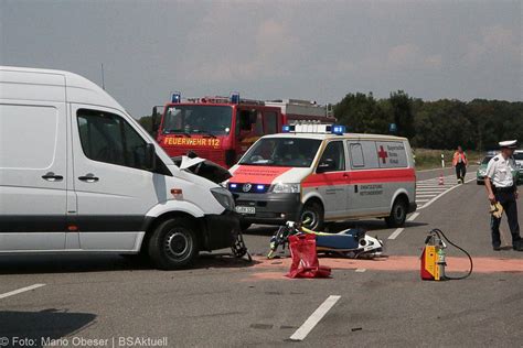 Burtenbach Biker bei Unfall auf der Staatsstraße 2025 schwer verletzt