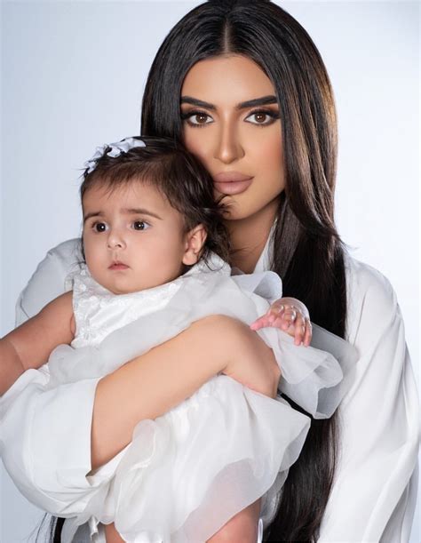 Sheikha Mahra Shares First Portrait With Her Daughter