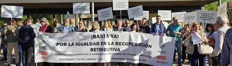 CSIF CSIF SAF ISA UGT Y CCOO Se Concentran Para Denunciar La