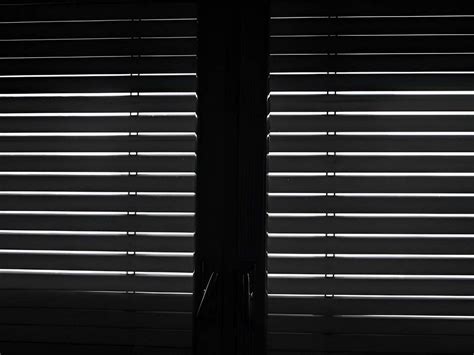 Ultimate Guide to Blackout Blinds: Top Blackout Blinds for Bedroom ...