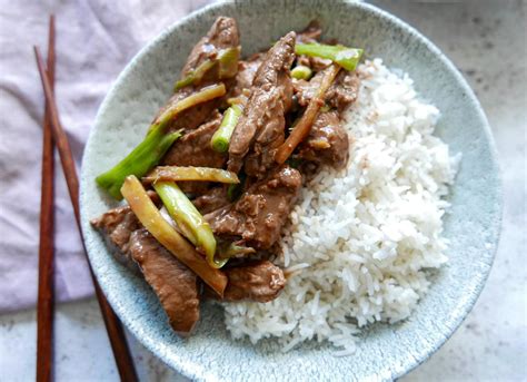 Quick Stir Fried Beef With Ginger And Spring Onion Cook Simply