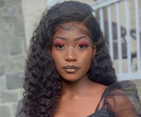 8 Hot Sexy Ayanna Sabrina Bikini Pics