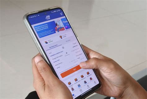 4 Cara Pesan Tiket Kereta Api Online Dan Offline Yang Mudah