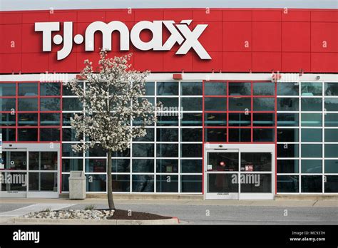 Tj Maxx Stock Photos And Tj Maxx Stock Images Page 2 Alamy