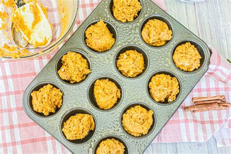 Cinnamon Swirl Pumpkin Muffins — Fresh Simple Home