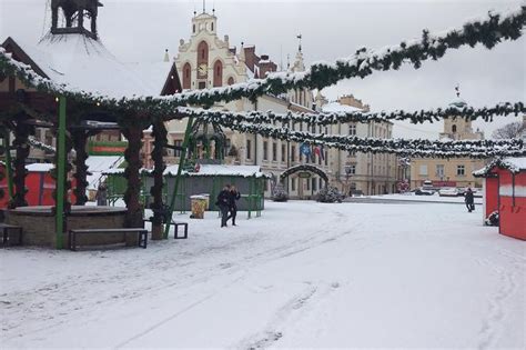 Rzesz W Trudne Warunki Na Drogach I Chodnikach Wszystkie P Ugi I