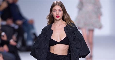 Gigi Hadids Sexiest Runway Moments Popsugar Fashion