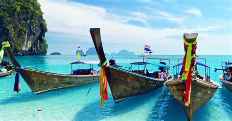 Krabi vs Phuket - Which One to Choose for a Perfect Vacation