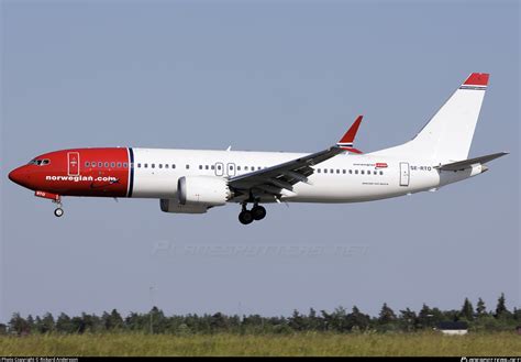 SE RTO Norwegian Air Sweden AOC Boeing 737 8 MAX Photo By Rickard