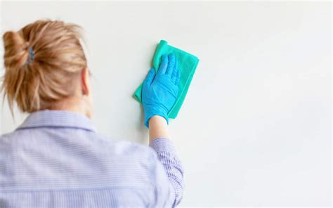 How To Clean Walls Without Removing Paint Tips