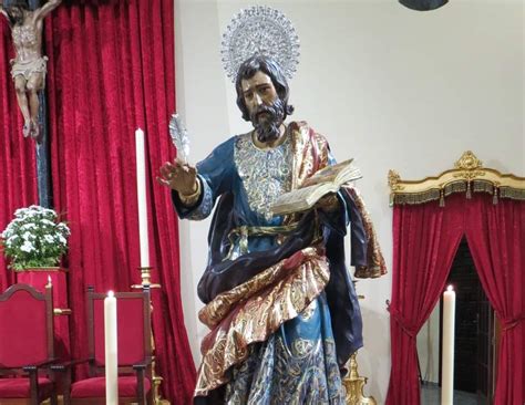 Caridad Salida procesional de San Lucas Evangelista Pasión en Sevilla