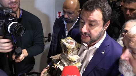 Congresso Lega Salvini Inizia Nuova Fase Bossi Suo Sogno Vive