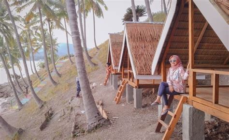 Pesona Tanjung Tihu Bone Pantai Yang Eksotis Di Kala Senja Goposid