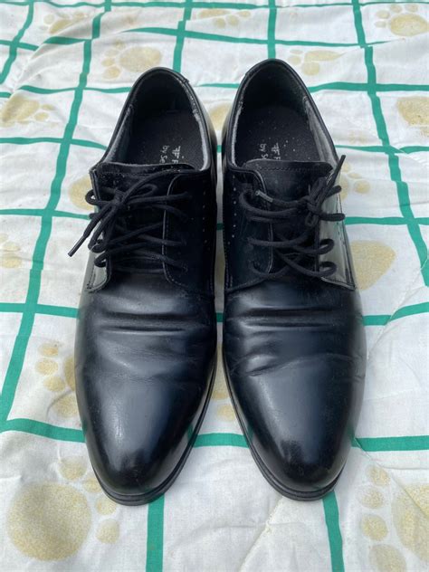 Kasut Kulit Hitam Men S Fashion Footwear Casual Shoes On Carousell