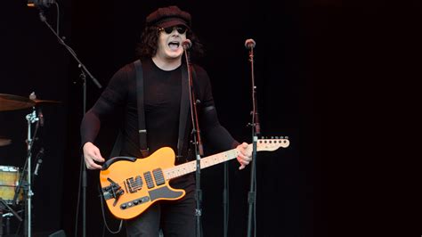 Jack White Shows His Incredible Customised Three Wheel Motion Low Rider