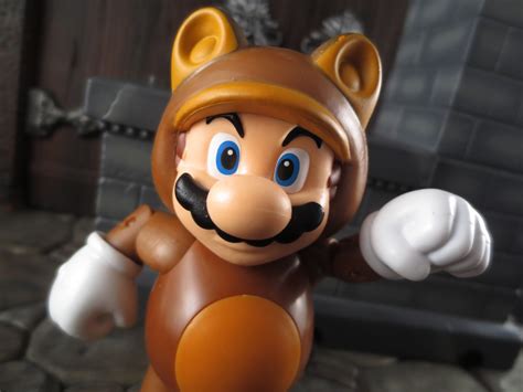 Super Mario 3d Land Tanooki Suit Mario Statue Ubicaciondepersonas