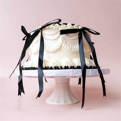 White With Black Ribbons Ttpd Taylor Swift Cake Padoca Bakery