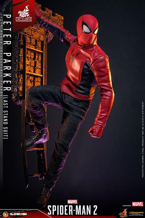 Hot Toys VGM71 Marvel S Spider Man 2 1 6th Scale Peter Parker Last Stand Suit Collectible