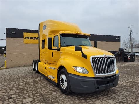 2020 International Lt625 Sleeper Tractor