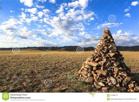 La Vie De Nomade Du Mongolian Sur La Savane Image Stock Image Du