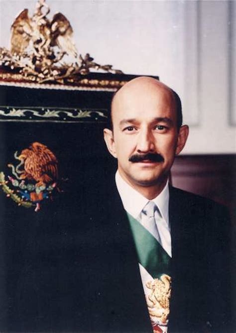 De cuánto era la pensión que recibía Carlos Salinas de Gortari