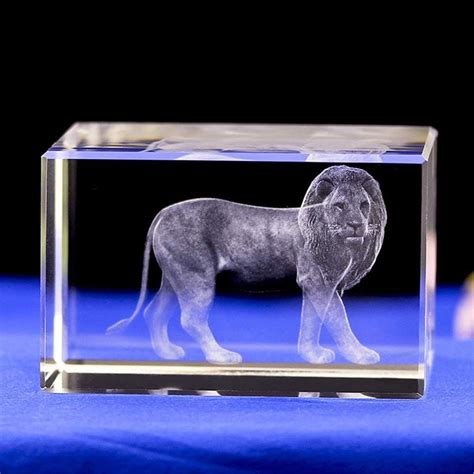 Amazon Crystal Lion Statue 3D Laser Etched Crystal Lion Figurine