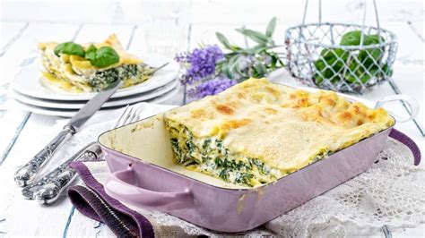 This Creamy Spinach Lasagne With Feta Is A Poem Layer By Layer