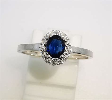 Kt White Gold Ring Ct Sapphire Diamonds Catawiki