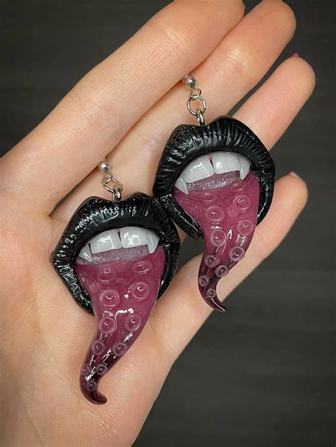 Earrings Demonic Lips Earrings With Tentacles 設計館 Polymer Diary 耳環