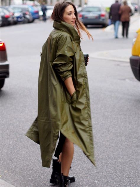 Raincoat Monki Oversize Vetements Raincoat Streetstyle Fashion Blogger