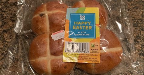 Foodstuff Finds Hot Cross Bun Ratings By Cinabar