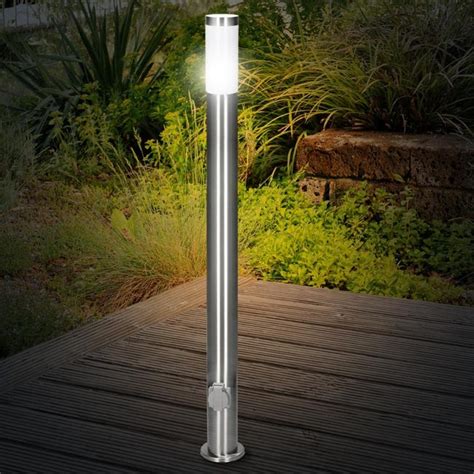 Lampadaire Avec 2 Prise De Courant Led Jardin Ip44 Distribuiteur